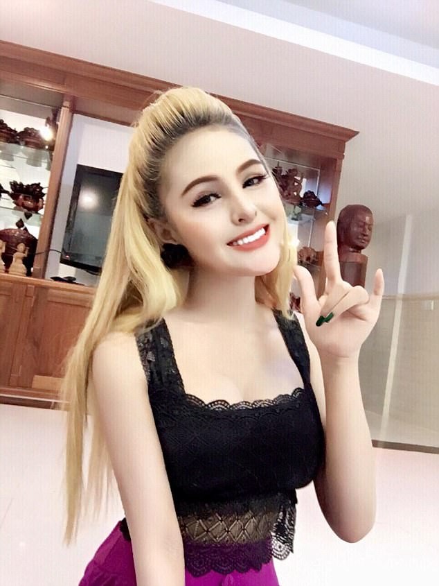 Nữ diễn viên Campuchia bị cấm đóng phim vì quá nóng bỏng ảnh 3