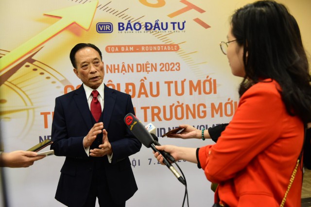 TS. Nguyễn Trí Hiếu, chuyên gia Kl992 cổng game cá cược trả lời phóng vấn báo chí bên lề Tọa đàm. Ảnh: Dũng Minh