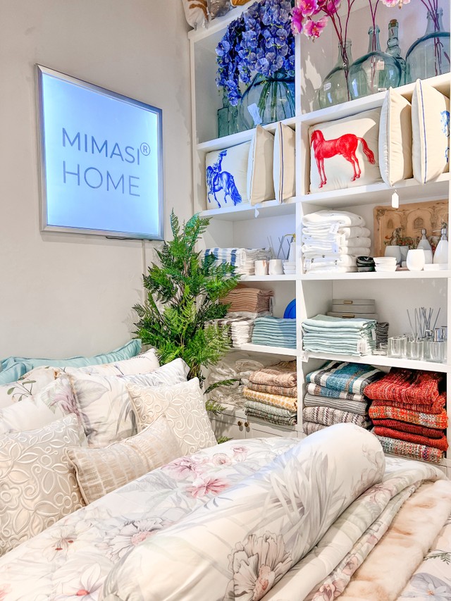 Mimasi Home được biết đến là nơi cung cấp các sản phẩm trang trí nội thất theo mùa, và các sản phẩm gia dụng mang tính thẩm mỹ cao