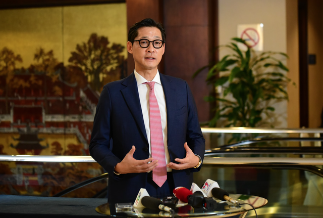 Ông Joon Suk Park - Giám đốc Khối Kl992 VIP Trang Chủ 2026 quốc tế, Khối dịch vụ Link Vào Nhà Cái KL99 COM Tặng +199k Kl991.com World Cup 2026 Chính Thức, HSBC Việt Nam