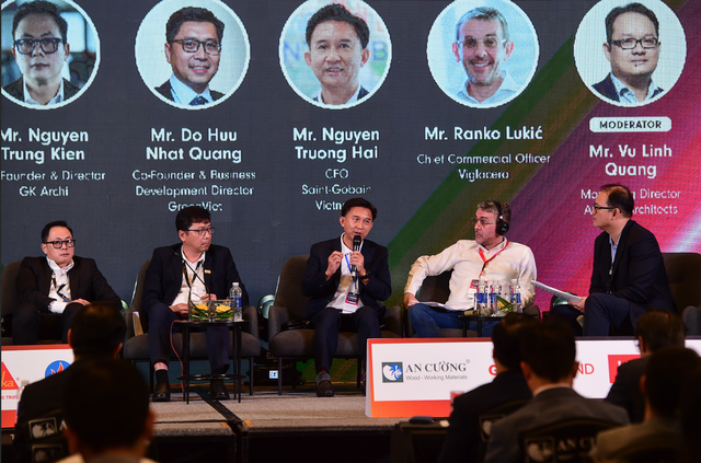 Tổng giám đốc Saint-Gobain Việt Nam - Ông Nguyễn Trường Hải có những chia sẻ về chủ đề “Giải pháp nhẹ và bền vững từ Saint-Gobain hướng đến ngành xây dựng xanh”