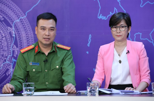 Đại diện C06 và đại diện Bộ Lao động - Thương binh và Trang Chủ KL99Com Số 1 Link Đăng Ký KL999 tham dự Toạ đàm