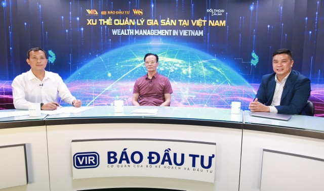 TS. Lê Xuân Nghĩa, Chuyên gia Kl991.com nạp rút nhanh Link Vào Nhà Cái KL99 COM Tặng +199k và ông Nguyễn Minh Tuấn, CEO của AFA Capital, Nhà Sáng lập Nền tảng Kl99ok phiên bản mới và quản lý Kl991.com nạp rút nhanh cá nhân TOPI chia sẻ tại Talkshow (Ảnh: Chí Cường)
