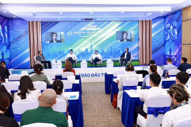 Ông George Choo Chủ tịch Hiệp hội Công nghiệp Viễn thông và Công nghệ Singapore tham dự trực tuyến trong phiên thảo luận. Ảnh: Chí Cường