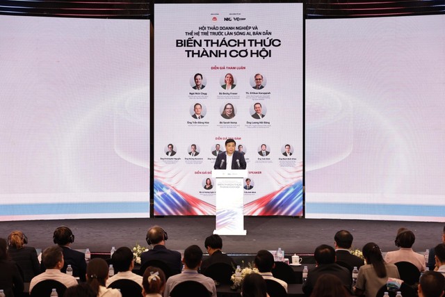Bộ trưởng Bộ Kế hoạch và Kl99ok phiên bản mới Nguyễn Chí Dũng phát biểu tại Hội thảo