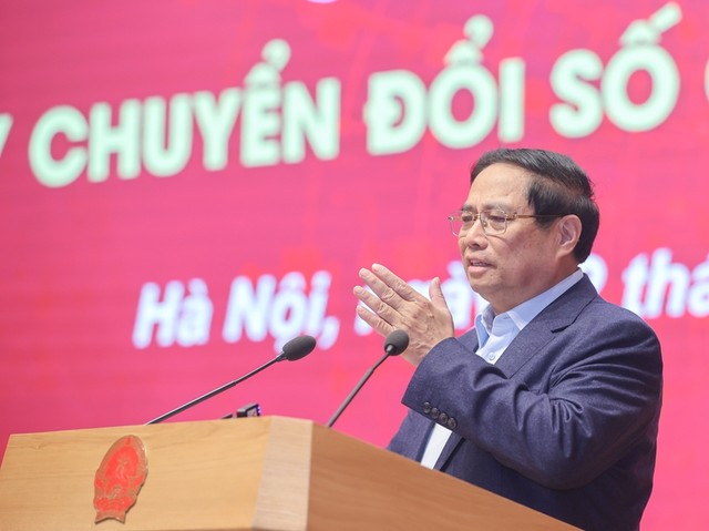 Thủ tướng Phạm Minh Chính, Chủ tịch Ủy ban Quốc gia về chuyển đổi số đã chủ trì chương trình chào mừng Ngày Chuyển đổi số quốc gia năm 2024