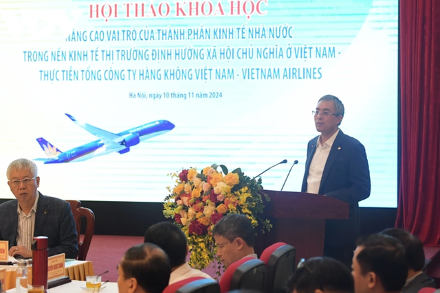 Ông Đặng Ngọc Hòa, Chủ tịch Hội đồng quản trị Vietnam Airlines phát biểu tại Hội thảo
