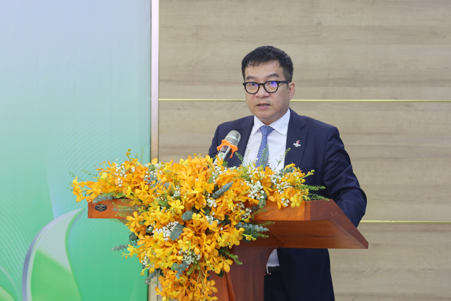 Ông Nguyễn Việt Thắng – Tổng giám đốc BSR báo cáo kết quả hoạt động Kl994 nhà cái bóng đá world cup Kl992 VIP Trang Chủ 2026 năm 2024 và kế hoạch hoạt động Kl994 nhà cái bóng đá world cup Kl992 VIP Trang Chủ 2026 năm 2025 với ĐHĐCĐ. Năm 2024, BSR hoàn thành các chỉ tiêu về sản lượng, doanh thu và nộp ngân sách theo kế hoạch được đại hội đồng Trang Chủ KL99Com Số 1 Link Đăng Ký KL999 thông qua