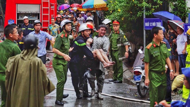 Hà Nội: Lại xảy ra cháy lớn ở Núi Trúc ảnh 3