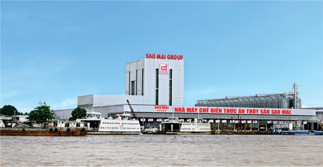 Sao Mai Superfeed soi dáng uy nghi.