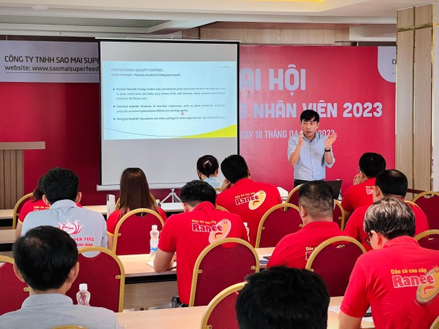 Đội ngũ nhân sự được chuẩn hóa.