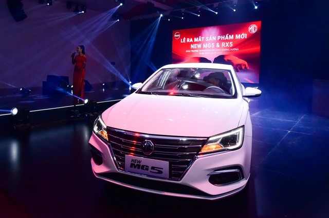 New MG5 có giá bán từ 399 triệu đồng..