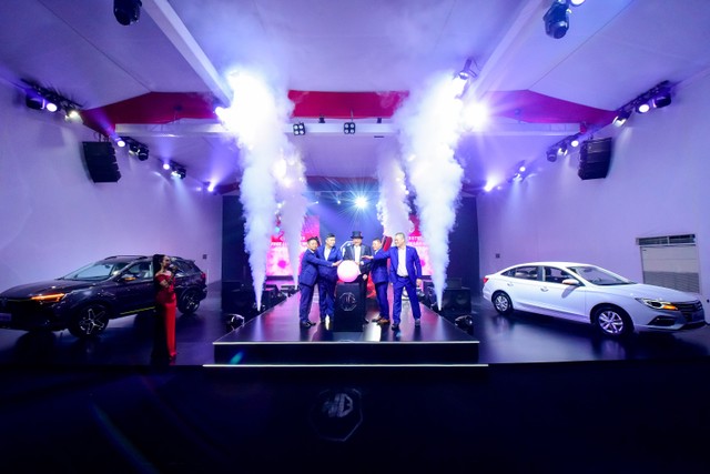 Haxaco mới Kl99ok phiên bản mới xây dựng showroom MG Kinh Dương Vương (TP.HCM) đạt tiêu chuẩn Đại lý Flagship đầu tiên của MG tại Việt Nam.