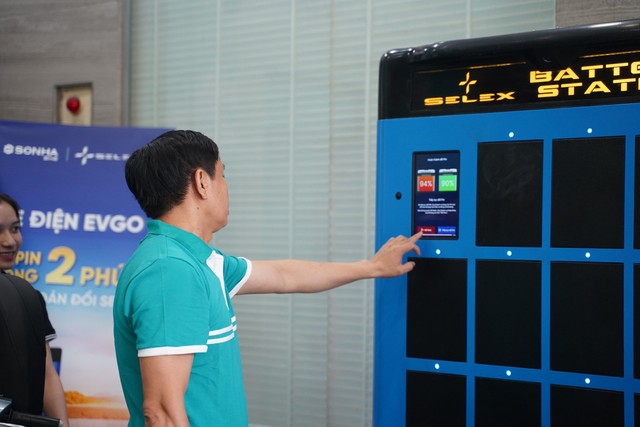 Người tiêu dùng chỉ mất 2 phút cho một lần đổi pin với chi phí rẻ hơn đi xe xăng.