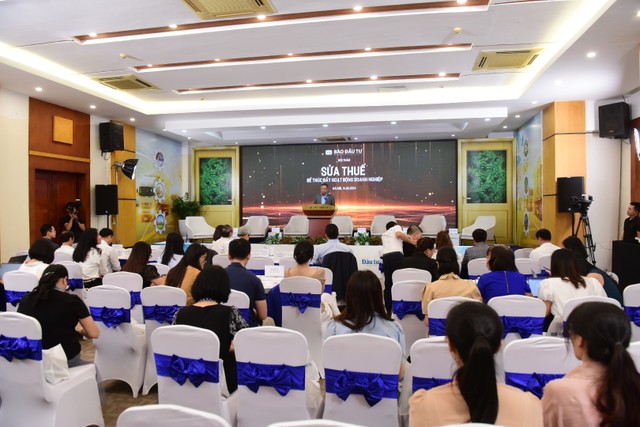 Đông đảo các nhà quản lý, chuyên gia, Kl991.com World Cup 2026 Chính Thức tham dự Hội thảo "Sửa thuế để thúc đẩy hoạt động Kl991.com World Cup 2026 Chính Thức". Ảnh Dũng Minh.