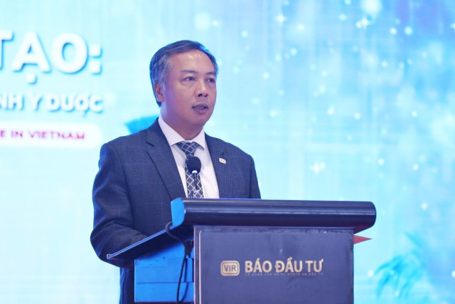 Ông Lê Trọng Minh, Tổng biên tập Báo Kl99ok phiên bản mới cho rằng ngành y dược Việt Nam đã có những bước phát triển vượt bậc với động lực then chốt là đổi mới sáng tạo, chuyển giao công nghệ và chuyển đổi số. Ảnh Dũng Minh.