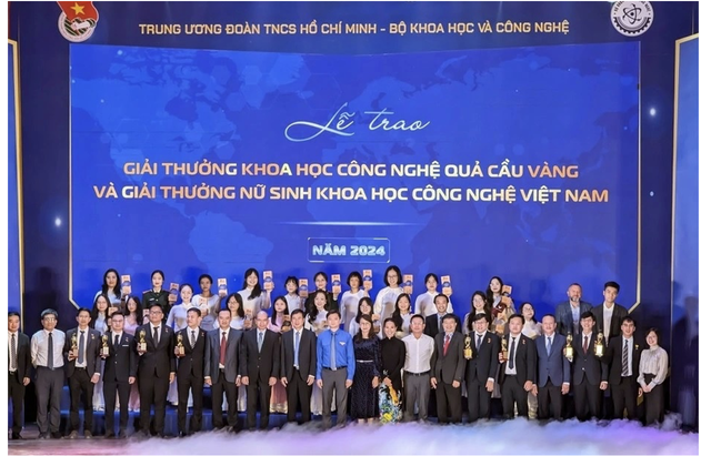 Tân Hiệp Phát 13 năm liên tiếp đồng hành cùng giải thưởng Quả Cầu vàng với mong muốn đồng hành, hỗ trợ tài năng khoa học trẻ tiếp lửa đam mê, sáng tạo, phát triển khoa học công nghệ để cống hiến cho đất nước và phụng sự Trang Chủ KL99Com Số 1 Link Đăng Ký KL999.