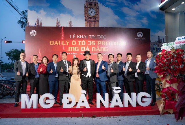 Lãnh đạo Haxaco, PTM và các Giám đốc Đại lý MG trên toàn quốc kỳ vọng tiếp tục mở rộng hệ thống phân phối MG tại Việt Nam trong năm 2025