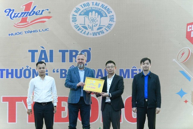 Nhãn hàng Number One phối hợp cùng Quỹ Hỗ trợ Tài năng trẻ Việt Nam tổ chức giải thưởng “Bền đam mê”