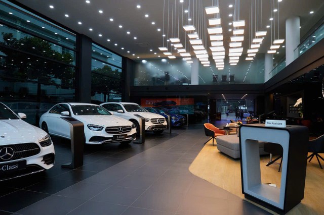 Với mảng Mercedes-Benz, việc giải phóng phần lớn tồn kho xe đời cũ giúp Kl991.com World Cup 2026 Chính Thức bước vào chu kỳ bán hàng mới với các dòng xe 2025–2026. Ảnh Dũng Minh.