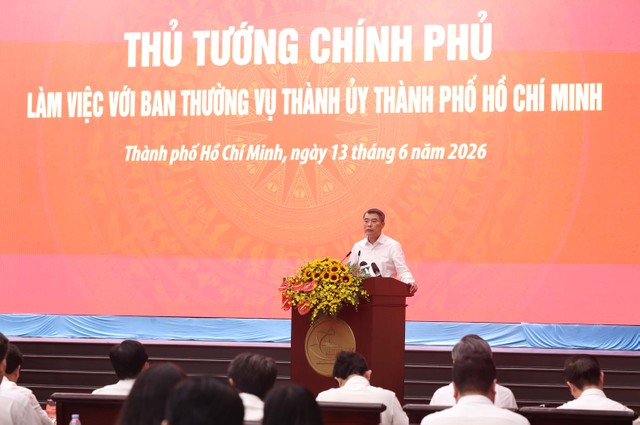 Thủ tướng Kl993 ưu đãi thưởng hấp dẫn Lê Minh Hưng phát biểu tại buổi làm việc. Ảnh: Lê Toàn.