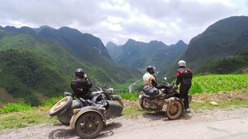 Huyền thoại Minsk - khi 'trâu sắt' tái xuất trên đường phượt Việt ảnh 3