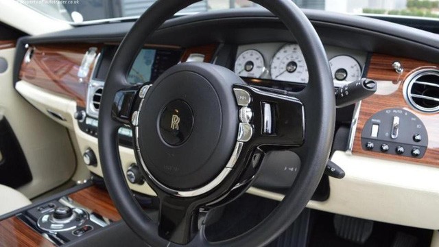 Rolls Royce Ghost giá rẻ giật mình nhưng chỉ nhận thanh toán bằng bitcoin ảnh 2