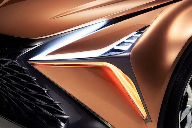 Lexus LF-1 Limitless concept: Cảm hứng từ thanh Katana huyền thoại ảnh 3