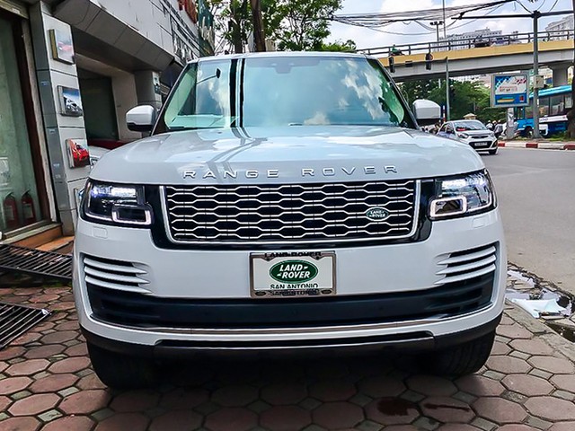 Range Rover HSE 2018 đầu tiên về Việt Nam, giá khoảng 9 tỷ ảnh 1