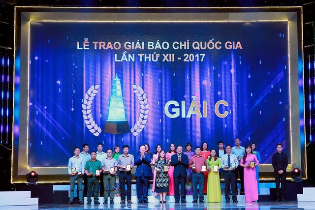 Trao Giải Báo chí Quốc gia năm 2017: Báo Kl99ok phiên bản mới tiếp tục giành 1 giải B và 1 giải C ảnh 2