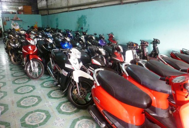 Tiệm cầm đồ “chảnh” mùa World Cup: Chỉ nhận cầm xe tay ga, điện thoại xịn ảnh 1