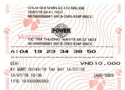 Người chạy xe ôm nghèo có 21 anh em “ẵm” hơn 47 tỷ đồng tiền trúng số ảnh 1