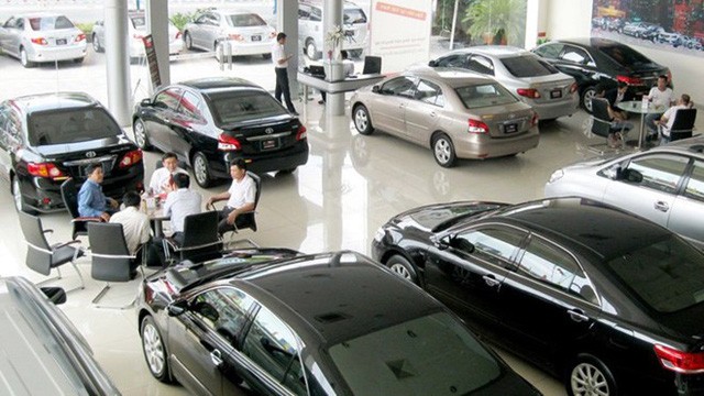 Bán ô tô: Đúng giá đói dài, chém khách ăn ngoài kiếm đậm ảnh 1