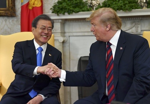 Ông Trump để ngỏ khả năng gặp thượng đỉnh ông Kim Jong-un lần ba ảnh 1