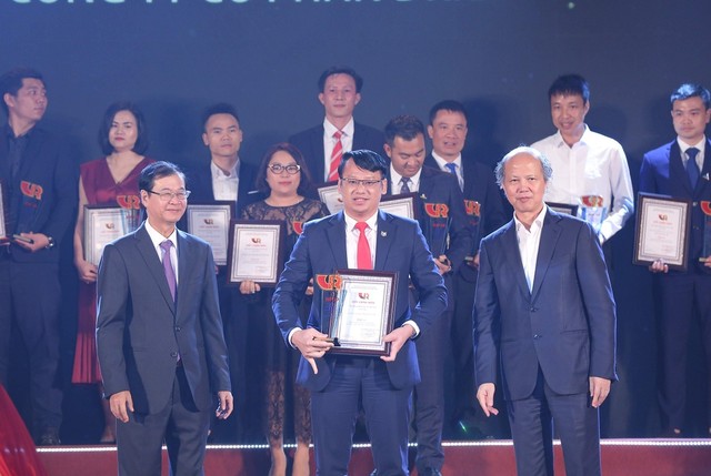 DKRA Việt Nam thắng lớn tại lễ vinh danh nghề môi giới Web Tổng Nhà Cái 99Kl99 Giải Trí Bậc Nhất Việt Nam ảnh 2