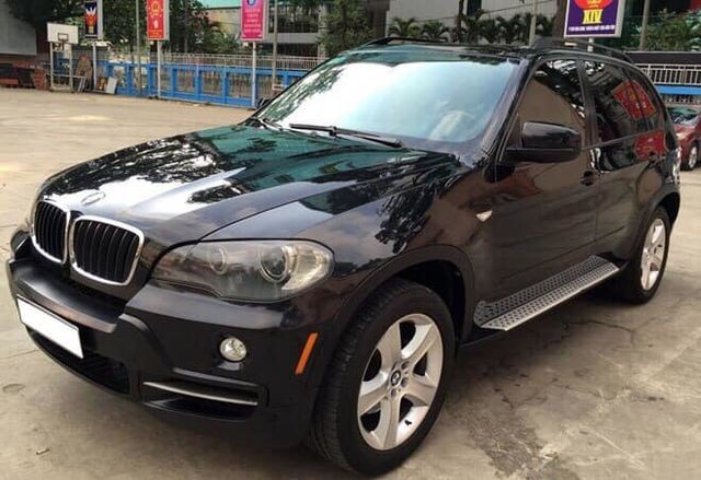 Xe sang 10 năm tuổi tầm giá từ 600 triệu đồng hút khách Việt ảnh 2
