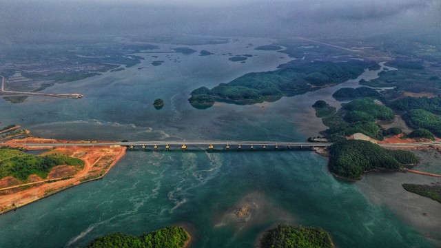 Quảng Ninh: Đường lớn đã mở ảnh 1