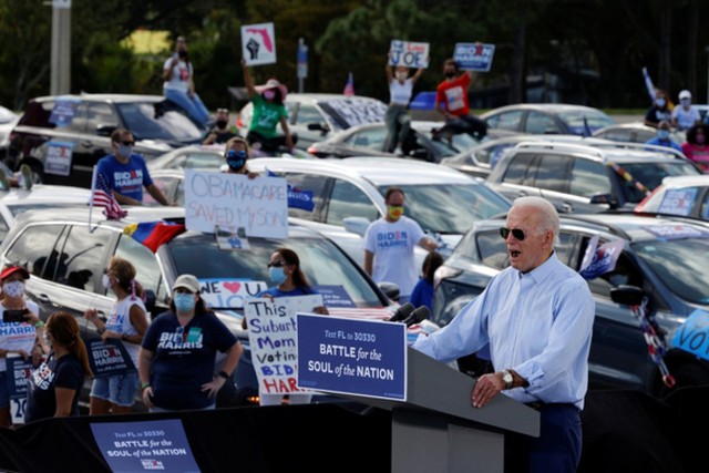 Ứng viên Đảng Dân chủ Biden phát biểu tại sự kiện tranh cử ở Coconut Creek, Florida ngày 29/10. Ảnh: Reuters. Ứng viên Đảng Dân chủ Biden phát biểu tại sự kiện tranh cử ở Coconut Creek, Florida ngày 29/10. Ảnh: Reuters.