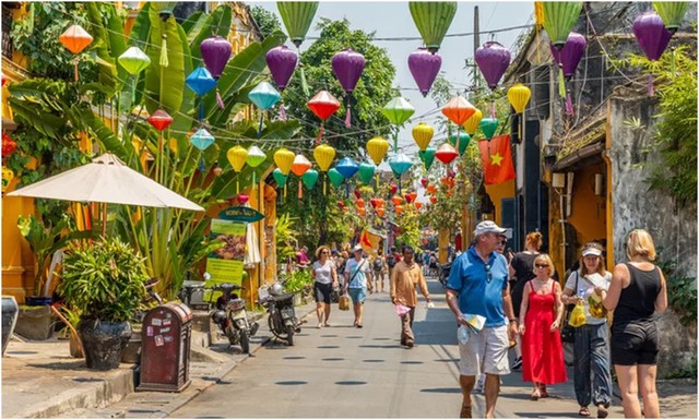 Hội An vẫn là lựa chọn hàng đầu của khách quốc tế khi tới Việt Nam (Ảnh:Huythoai).