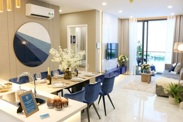 Với đà tăng giá chung cư thời gian qua, sẽ càng khó để tìm kiếm một dự án cao cấp với không gian sống đủ rộng, đủ tiện nghi, lại tọa lạc tại khu vực trung tâm Quận 2. Với đà tăng giá chung cư thời gian qua, sẽ càng khó để tìm kiếm một dự án cao cấp với không gian sống đủ rộng, đủ tiện nghi, lại tọa lạc tại khu vực trung tâm Quận 2.