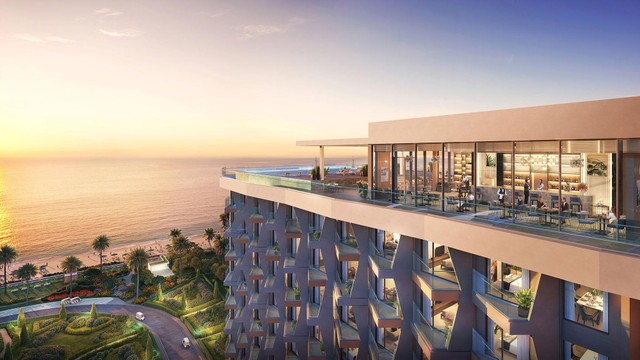 Tháp Alaric Tower hướng nhìn ra biển.
