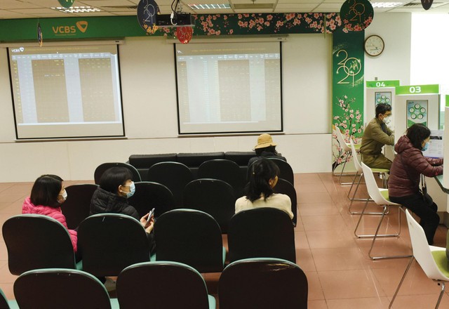 Sáng sớm ngày 29/1, trên sàn 99Kl99 link đăng nhập VCBS có khá đông nhà Kl99ok phiên bản mới đến giao dịch.