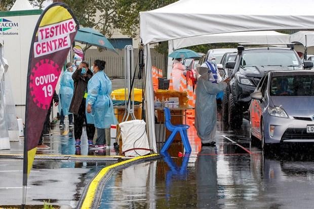 Một địa điểm xét nghiệm COVID-19 tại Auckland, New Zealand, ngày 15/2. (Ảnh: AFP/TTXVN).
