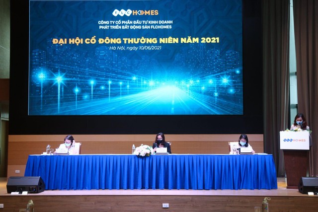 Ban chủ tọa Đại hội.