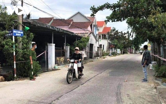 Thị trấn Khâm Đức, huyện Phước Sơn, tỉnh Quảng Nam áp dụng Chỉ thị 16 ảnh 257