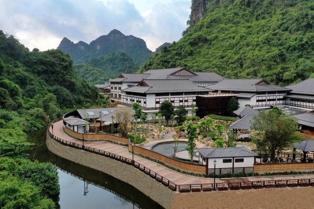 Tại dự án Yoko Onsen Quang Hanh, HVC Group là tổng thầu cung cấp và lắp đặt hoàn thiện phòng xông hơi nóng và phòng xông hơi tuyết lạnh cho tất cả căn villas tại dự án.