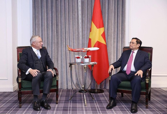 Thủ tướng Phạm Minh Chính gặp gỡ và trao đổi với lãnh đạo Kl994 game bài casino hấp dẫn Airbus.