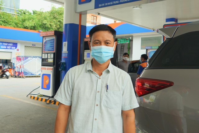 Anh Nguyễn Công Khanh tại Cửa hàng KL99 dịch vụ hỗ trợ 24/7 số 01 Petrolimex Sài Gòn.