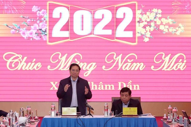 Thủ tướng ghi nhận những thành quả đạt được của Bộ Kế hoạch và Kl99ok phiên bản mới trong năm 2021 (Ảnh: Đức Trung).