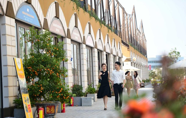 Phố đi bộ Pont de Long Bien - 1 trong những tiện ích mang giá trị văn hóa đem tới cho cư dân Mailand Hanoi City một nơi trải nghiệm ẩm thực, giải trí ngay trong lòng đô thị.